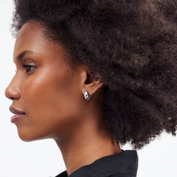 Madewell Demi-Fine Chunky Huggie Hoop Earrings Sterling Silver NEW $78 NR279 - Picture 1 of 5